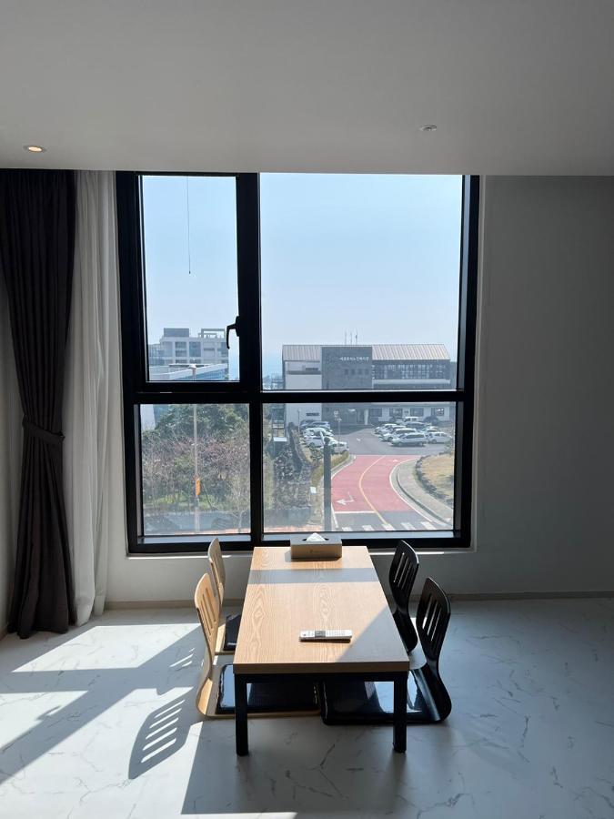 Jeju Pureun Hotel Согвипхо Экстерьер фото