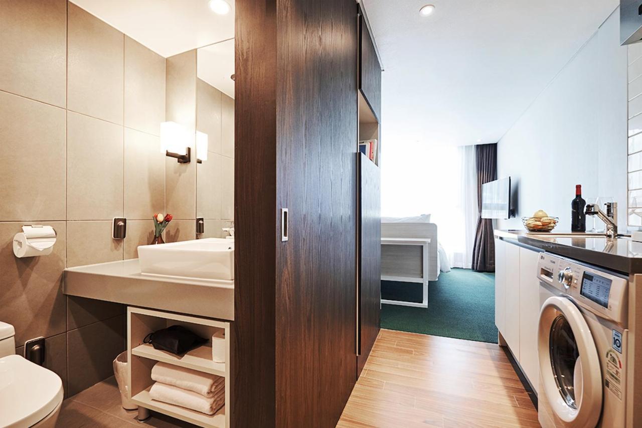 Jeju Pureun Hotel Согвипхо Экстерьер фото