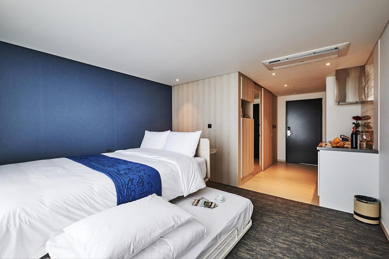 Jeju Pureun Hotel Согвипхо Экстерьер фото