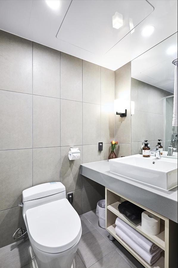 Jeju Pureun Hotel Согвипхо Экстерьер фото