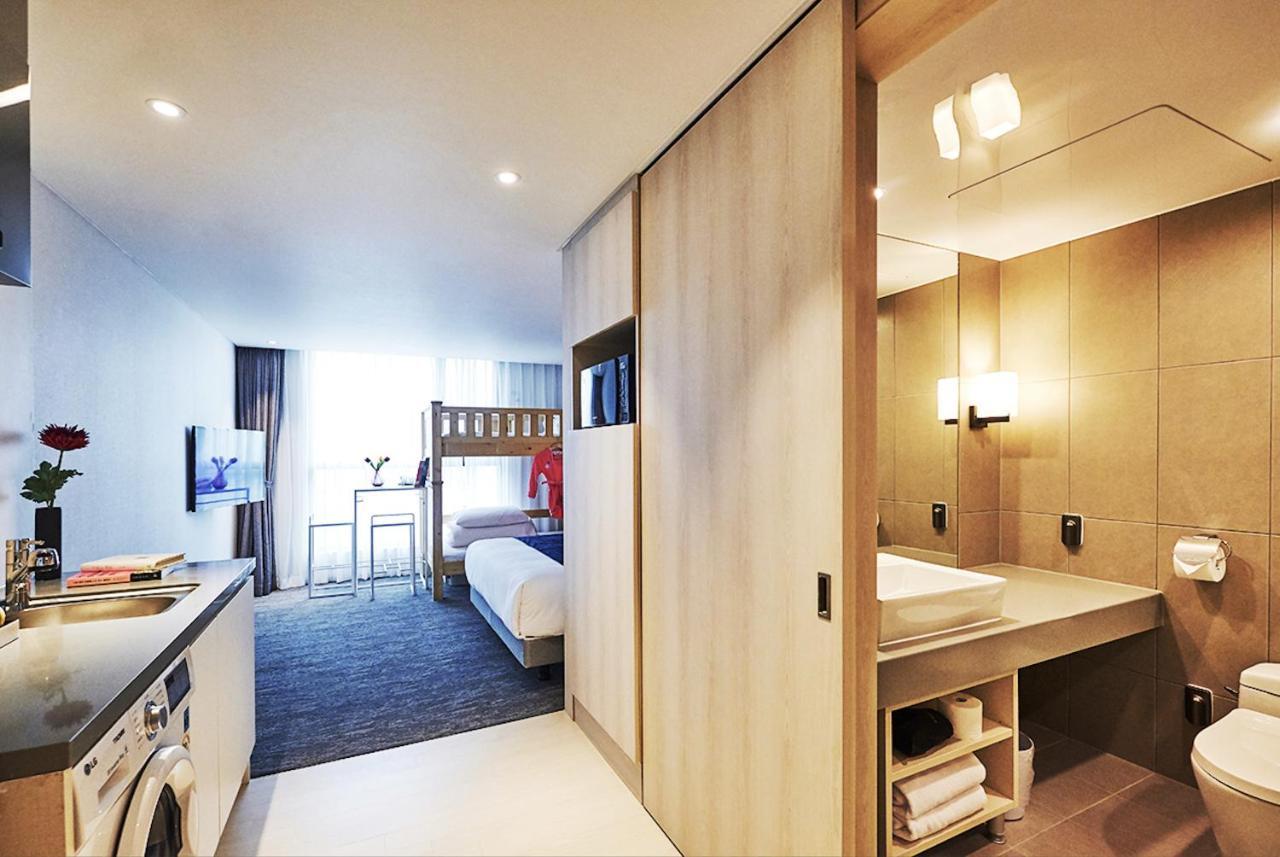 Jeju Pureun Hotel Согвипхо Экстерьер фото